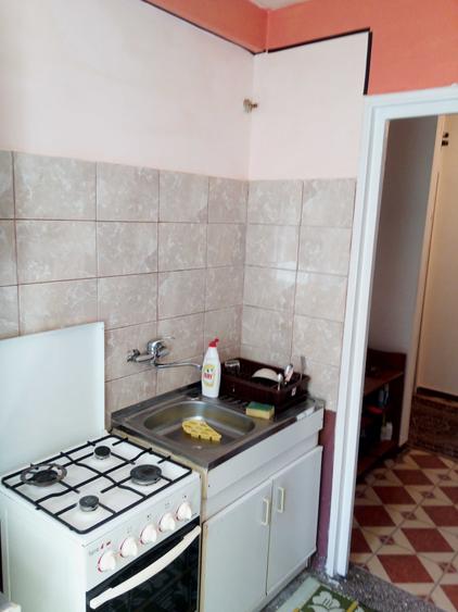 Garsonieră decomandată în Drumul Taberei