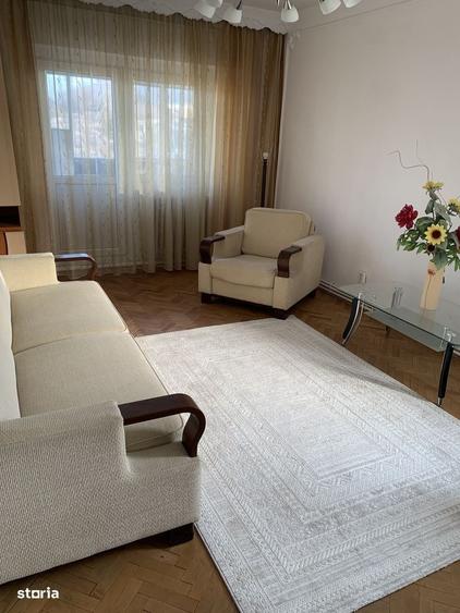 Apartament cu 3 camere în Albești