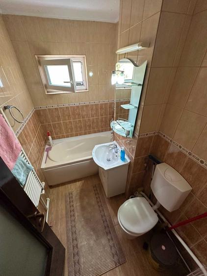 Apartament cu 3 camere decomandat în George Enescu