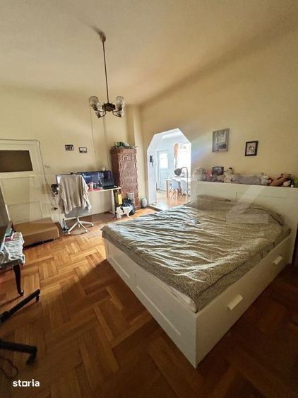 Casă cu 4 camere cu Canalizare în Centrul Civic