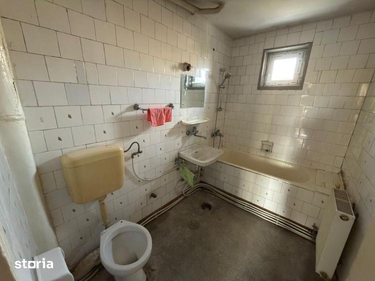 Apartament cu 2 camere semidecomandat în Micro 17