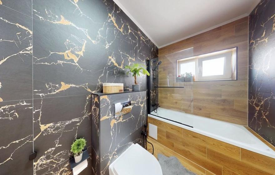 Apartament cu 4 camere în Industrial Vest