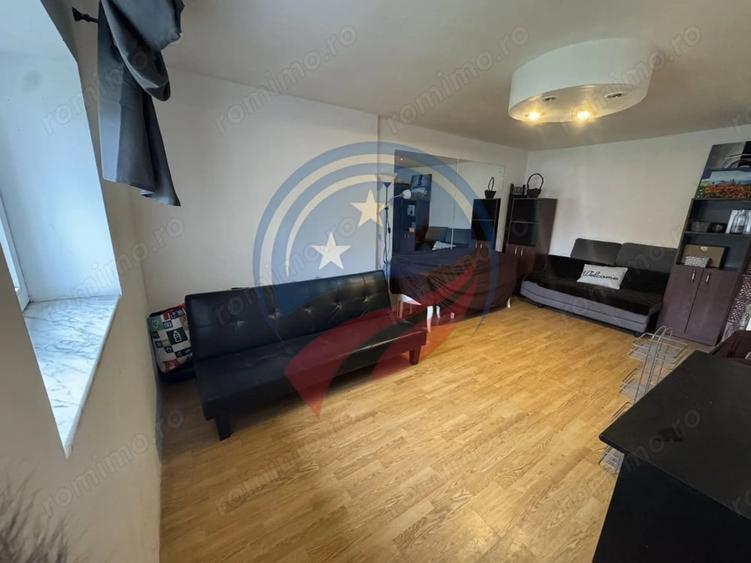 Apartament cu 4 camere semidecomandat în Ultracentral