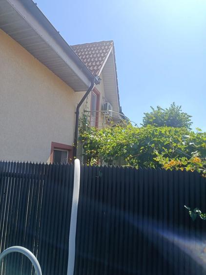 Casă cu 4 camere în Ghercești