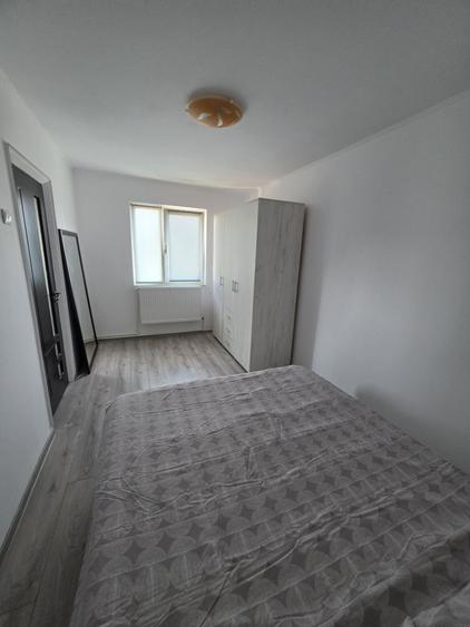 Apartament cu 2 camere semidecomandat în Palazu Mare