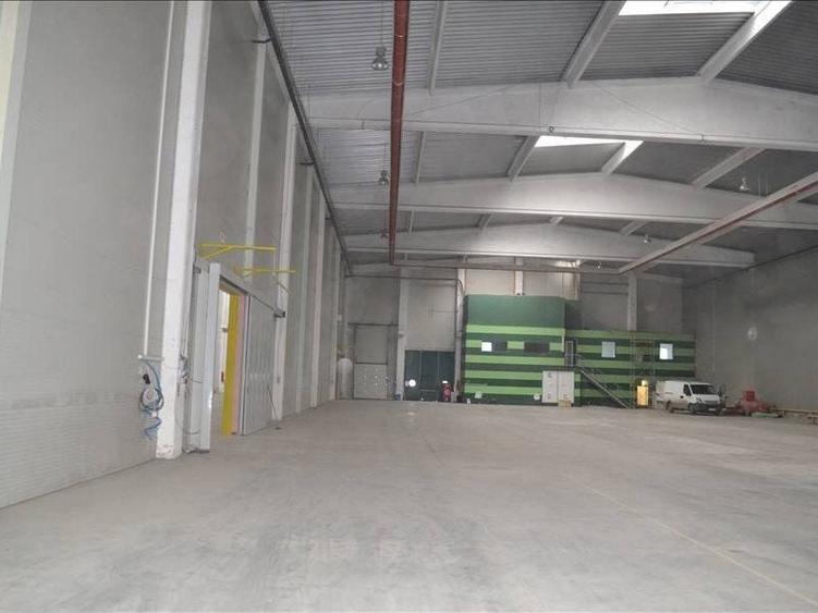 Spațiu comercial, de 3,850 mp, în Aeroport