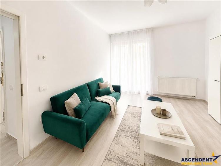 Apartament cu 2 camere decomandat, mobilat în Tractorul