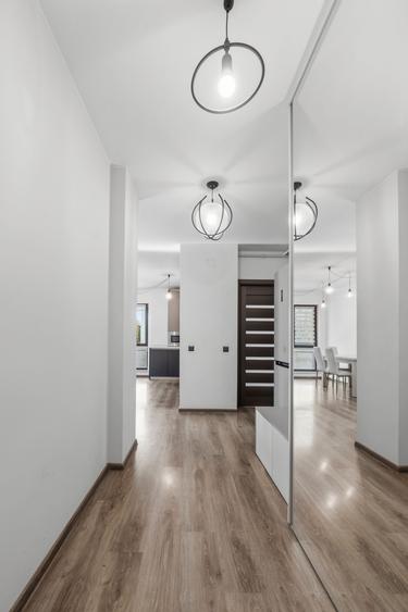 Apartament cu 3 camere decomandat în Sud