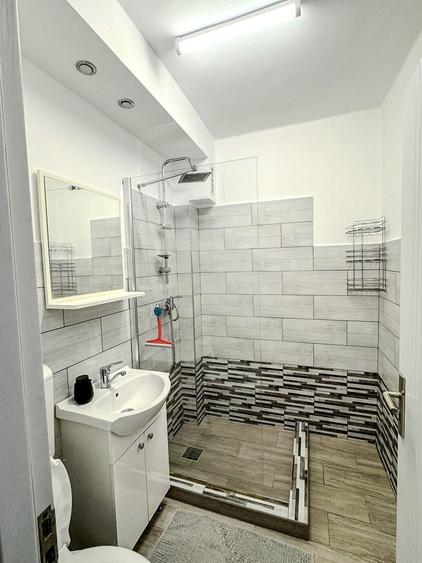 Apartament cu 3 camere de vânzare în zona Central - 9