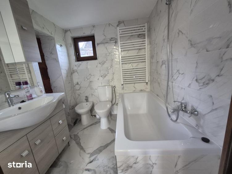 Casă cu 2 camere cu Teren 330 Mp în Cleja