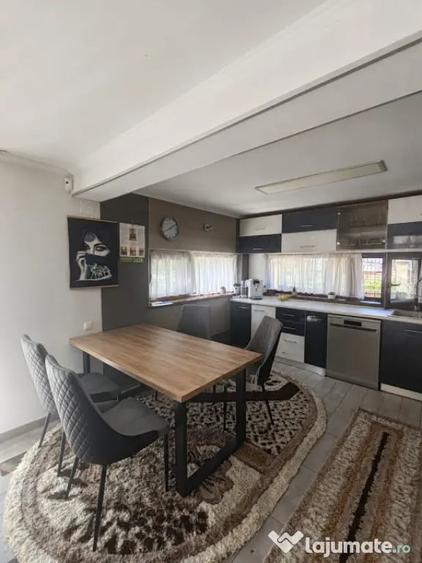 Casă cu 5 camere cu Teren 765 Mp în Valea Borcutului