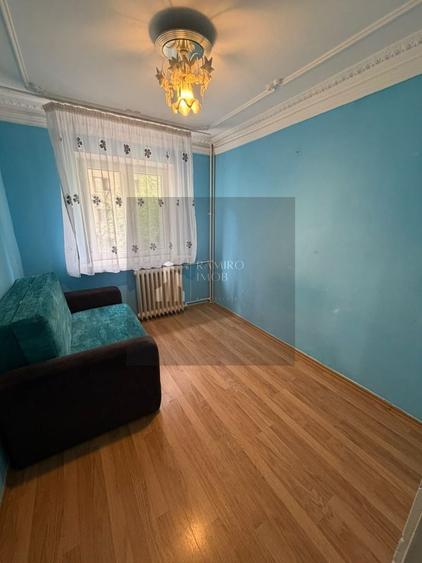 Apartament cu 3 camere semidecomandat, mobilat în Brâncoveanu