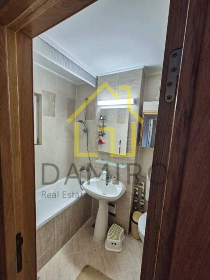 Apartament cu 3 camere decomandat, mobilat în Titan