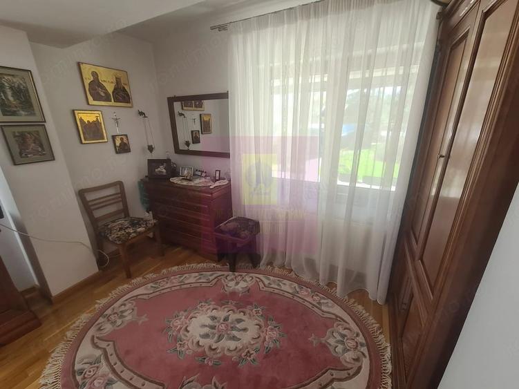 Casă cu 6 camere cu Teren 2066 Mp în Breaza