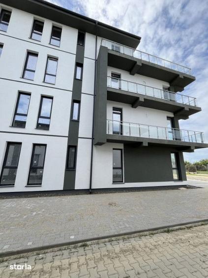 Apartament cu 3 camere decomandat în Șagului