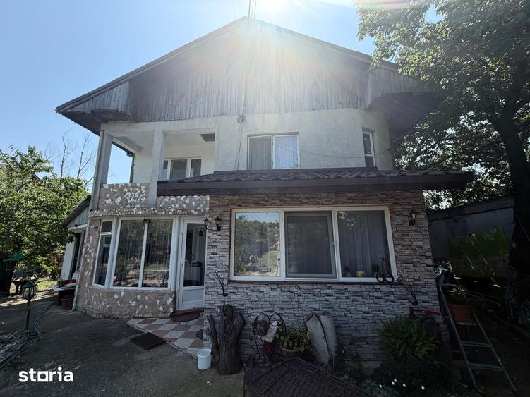 Casă cu 5 camere cu Teren 756 Mp în Brazi