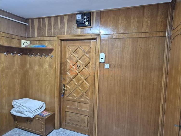 Apartament cu 2 camere decomandat, mobilat în Unirii Sud