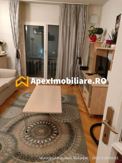 Apartament cu 3 camere semidecomandat în Națiunile Unite