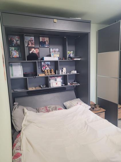 Apartament cu 3 camere semidecomandat în Dacia