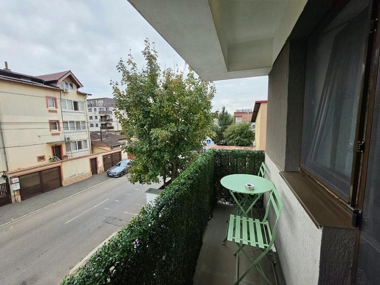 Apartament cu 2 camere în Păcii