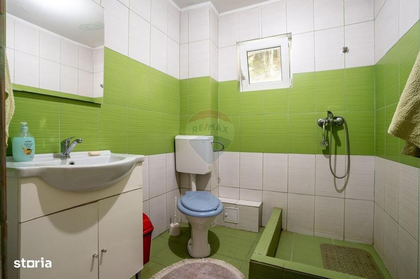 Casă cu 4 camere cu Teren 500 Mp în Măguri