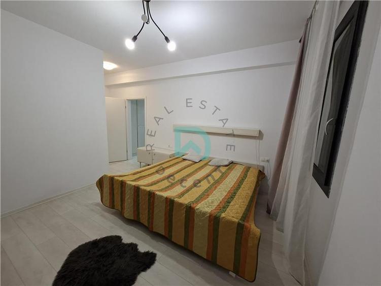 Apartament cu 3 camere semidecomandat în Bartolomeu