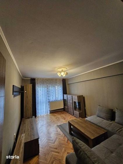 Apartament cu 2 camere în Micro 17