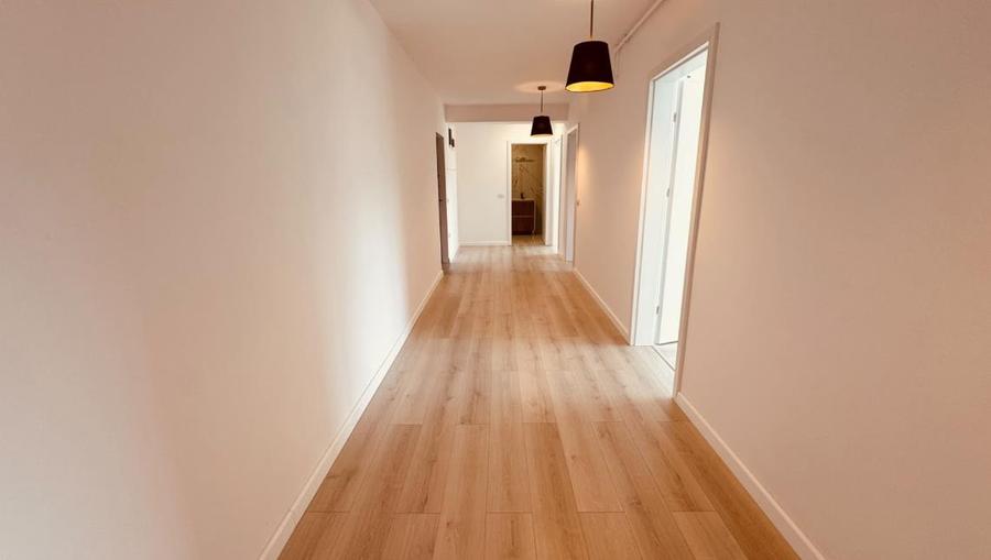 Apartament cu 3 camere decomandat în Griviței