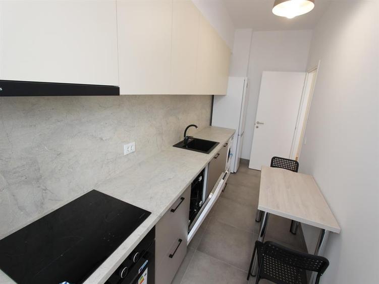 Apartament cu 2 camere decomandat, mobilat în Primăverii