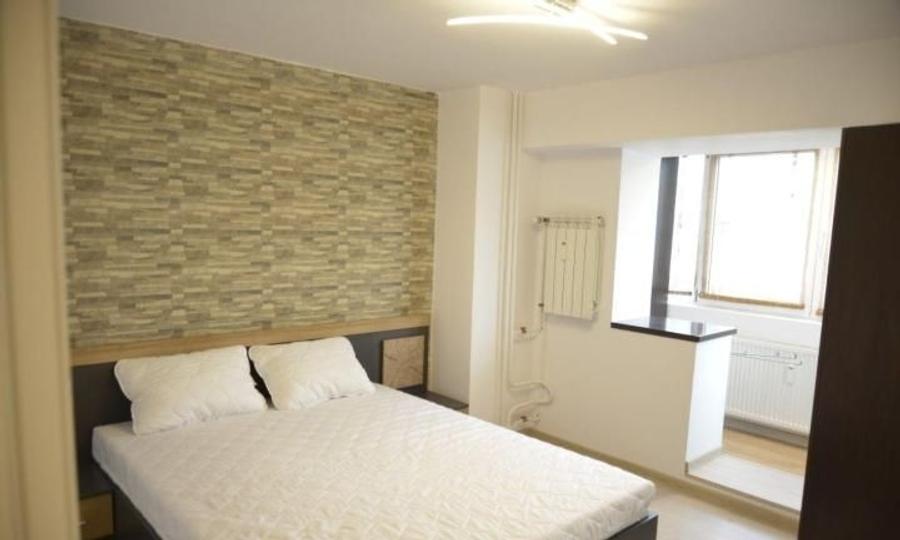 Apartament cu 3 camere decomandat, mobilat în 13 Septembrie — fotografia 3