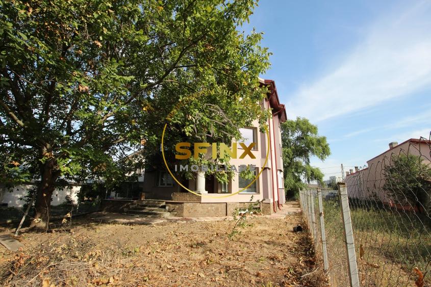 Casă individuală cu 9 camere cu Canalizare în Jilava