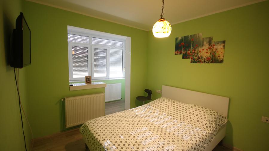 Apartament cu 3 camere semidecomandat în Cetății