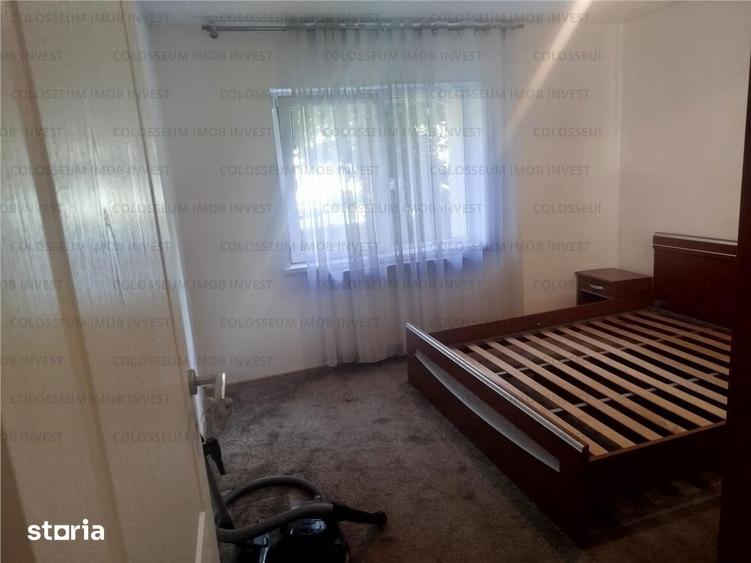 Apartament cu 3 camere decomandat în Tractorul