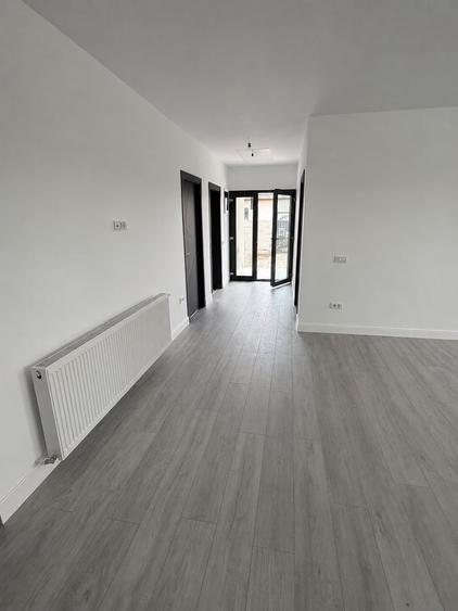 Casă cu 5 camere cu Teren 500 Mp în Ciorogârla