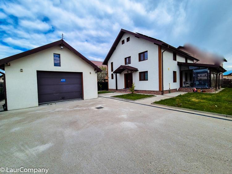 Casă individuală cu 5 camere cu Canalizare în Albota