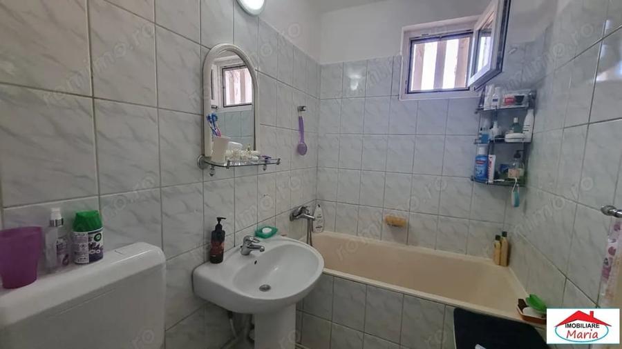 Apartament 2 camere zona centrala 75000 Euro negociabil - 6