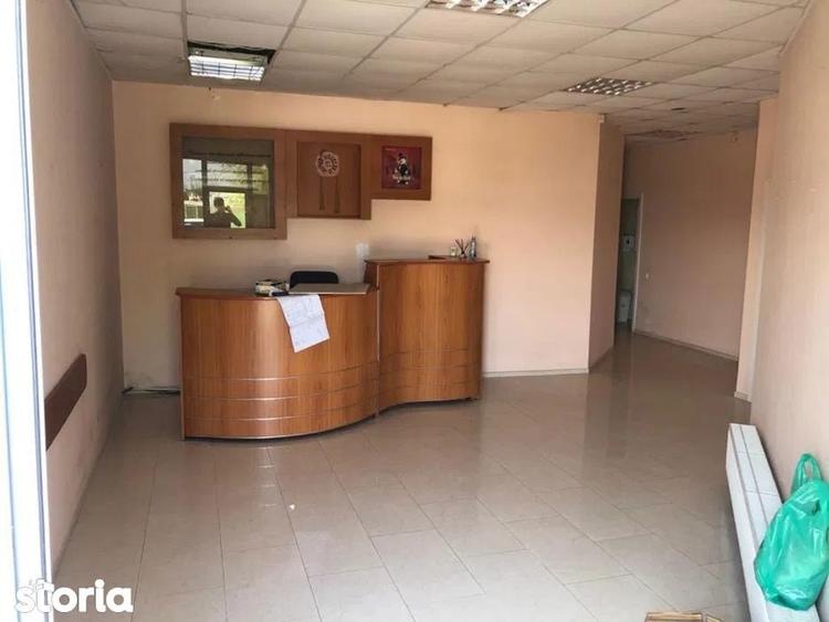 Spațiu comercial, de 1,500 mp, în Pielești