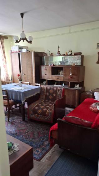 Apartament cu 3 camere decomandat în Grigorescu