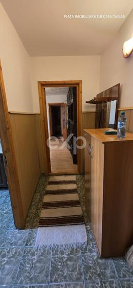 Apartament cu 2 camere semidecomandat, mobilat în Micro 11
