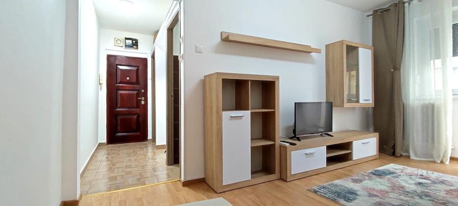 Apartament cu 2 camere semidecomandat în Spitalul Județean — fotografia 2