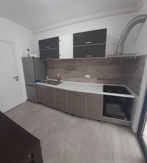 Apartament cu 2 camere decomandat, mobilat în Brâncoveanu