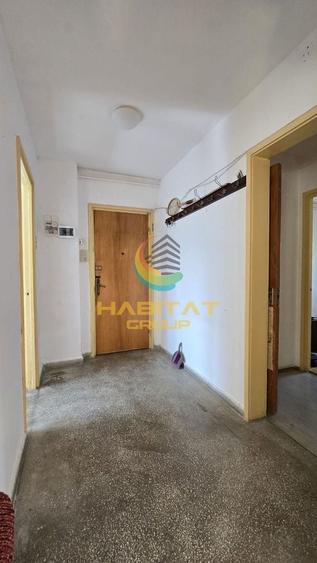 Apartament cu 3 camere decomandat, mobilat în Alexandru Obregia
