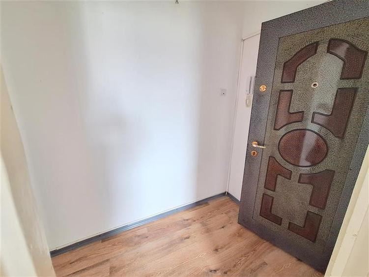 Apartament 2 camere semidecomandat, zona Mioritei - 10