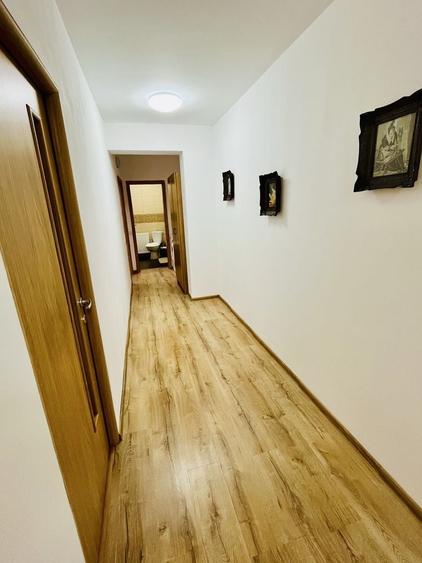 Apartament cu 2 camere decomandat în Valea Aurie