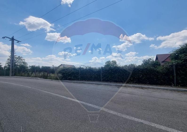 Teren de 11622 mp, în Vălenii de Munte