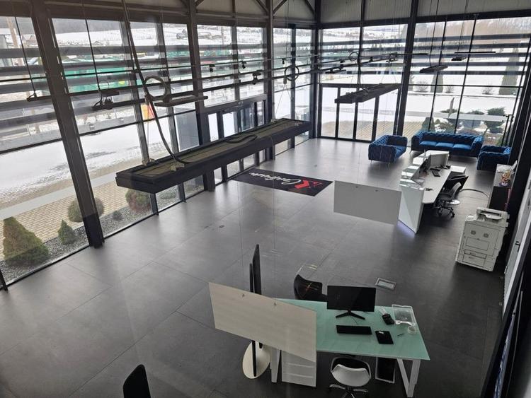 Spațiu comercial, de 1,200 mp, în Exterior Sud