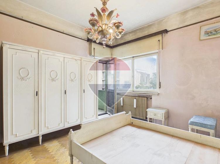 Apartament cu 4 camere semidecomandat în Ferdinand