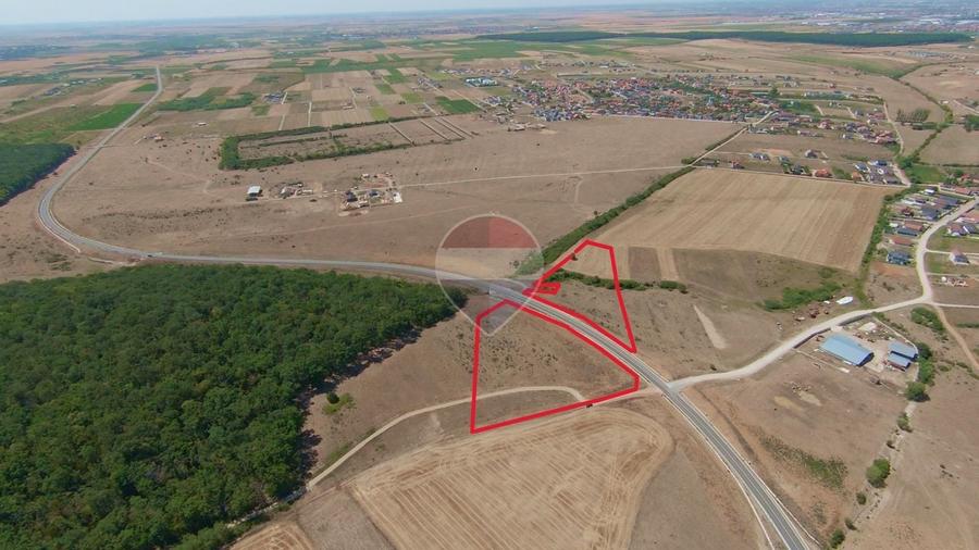 Teren Construcții intravilan de 16144 mp, în Exterior Sud