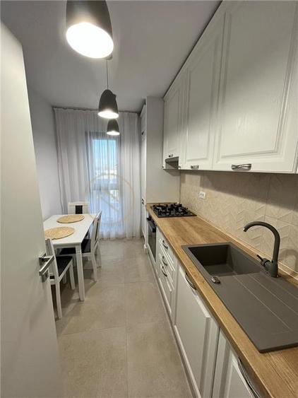 Apartament cu 2 camere semidecomandat, mobilat în Pipera