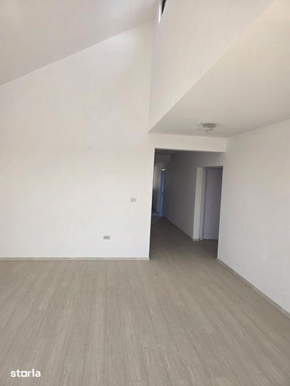 Casă cu 4 camere cu Teren 600 Mp în Central